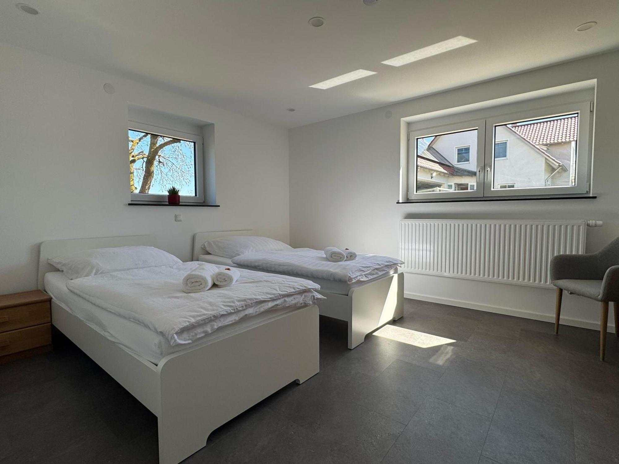W&P Living Wohnung Mit Ausblick - Parkplatz Biberbach  Eksteriør billede